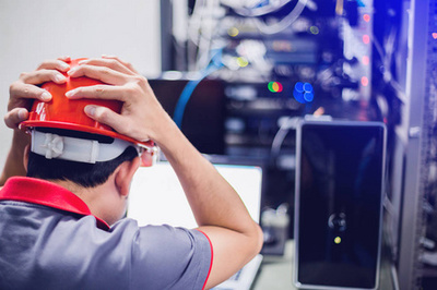 高效修復(fù)中網(wǎng)絡(luò)機(jī)房核心交換機(jī) 計(jì)算機(jī)網(wǎng)絡(luò)工程實(shí)踐指南